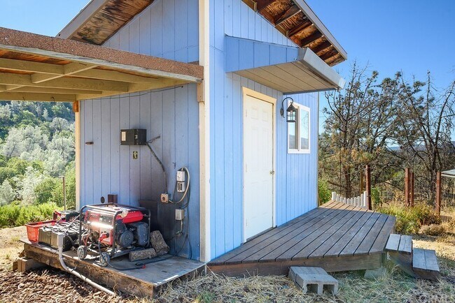 Building Photo - 13942 CA-29