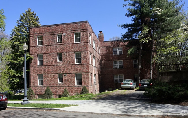 Building Photo - Devonshire Place Apartments
