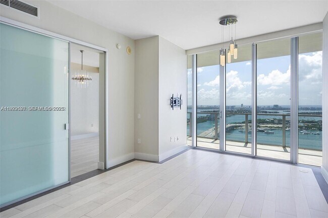 Building Photo - 1100 Biscayne Blvd