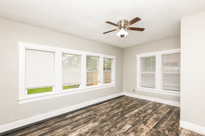 Building Photo - 114 Scurlock Ave