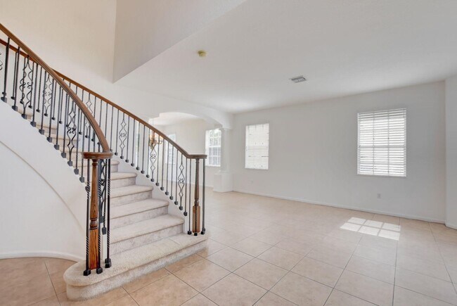 Building Photo - 7553 Greenville Cir