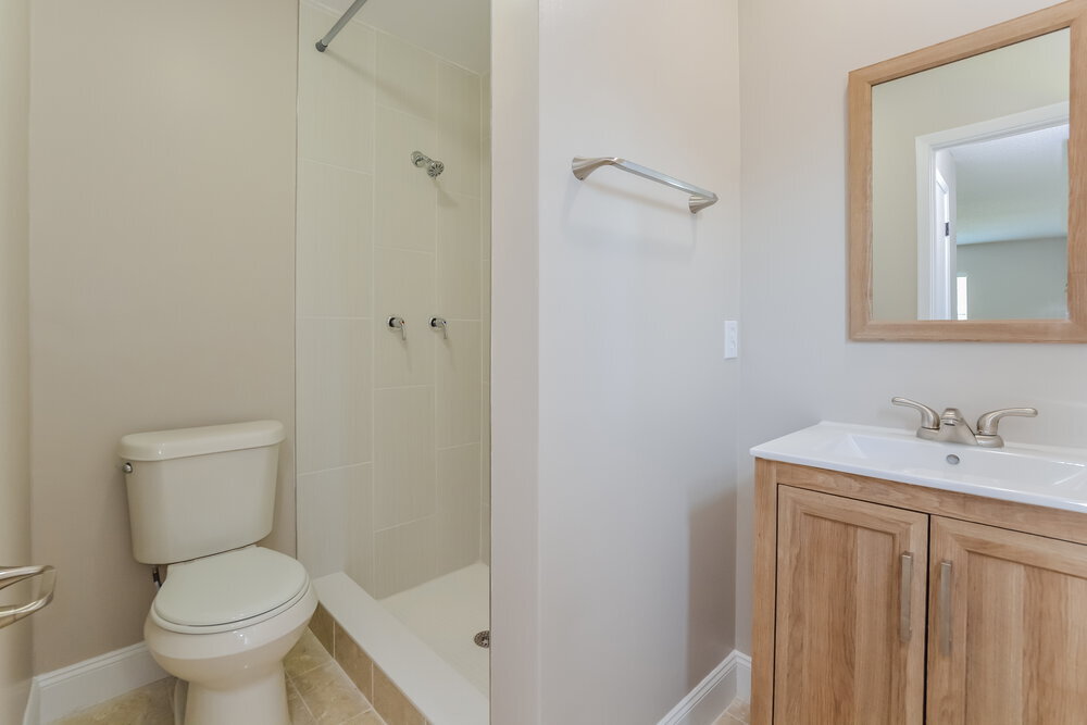 Building Photo - 10423 Cedarhurst Ave