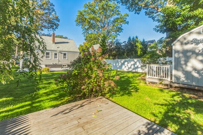 Building Photo - 1519 Boulevard