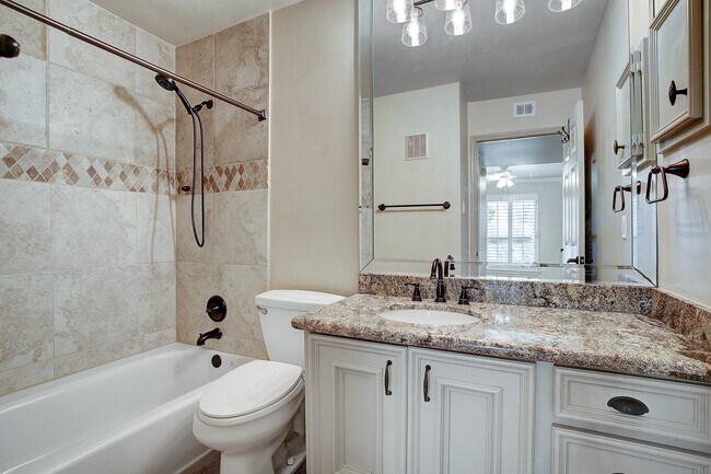 Building Photo - 1601 S Shepherd Dr