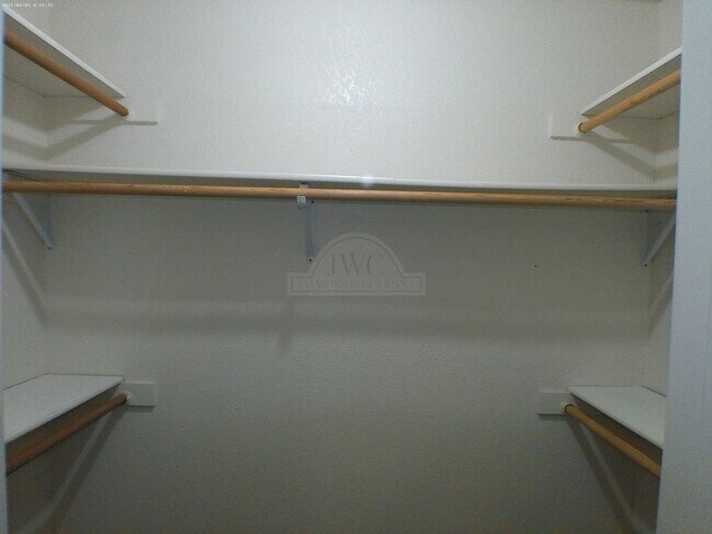 Building Photo - 915 McDaniel Cir