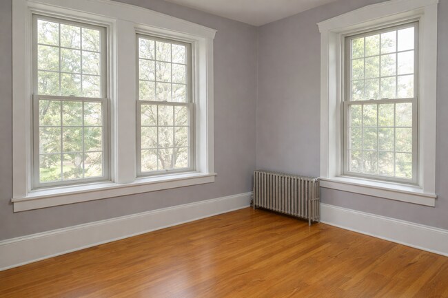 Building Photo - 301 S Broad St