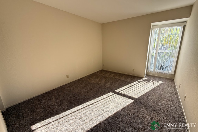 Building Photo - Spacious 3 Bedroom Home Near Parks & Schools in Foster City