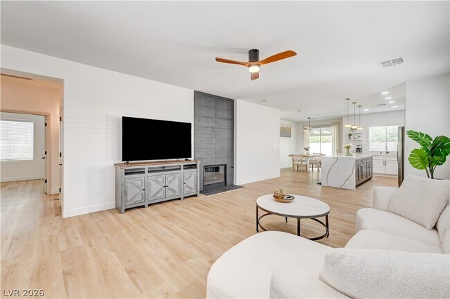 Building Photo - 3236 Rushing Waters Pl