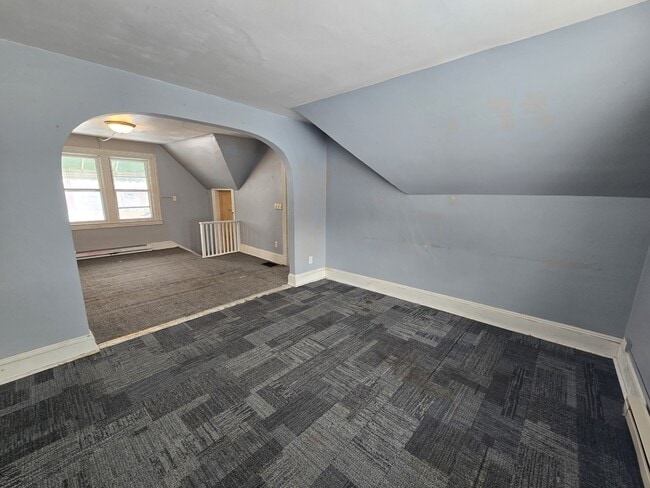 Building Photo - 102 South St