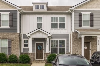 Building Photo - 1730 Frodo Wy