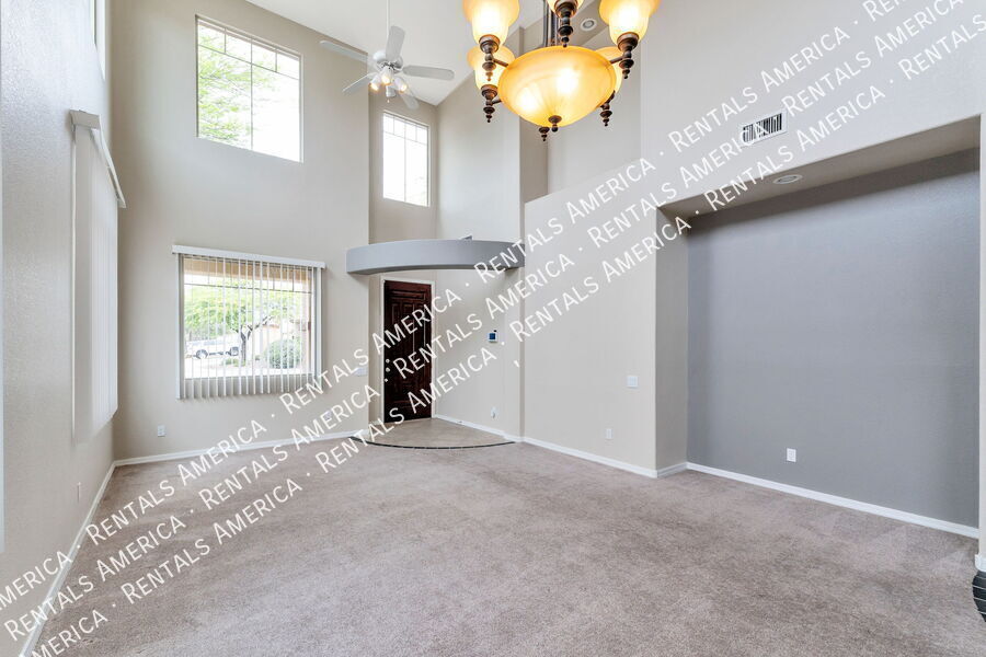 Building Photo - 12936 N Salt Cedar Dr