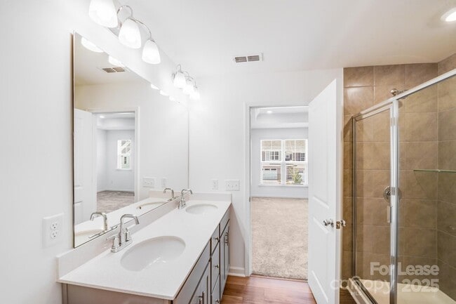 Building Photo - 2212 Cobble Ct