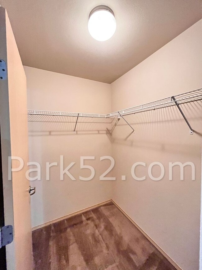 Building Photo - 3-Bedroom Duplex Home - Gated Community - South Hill