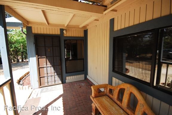 Building Photo - 7521 Kalamazoo Dr