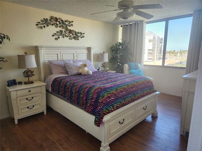 Building Photo - 6357 Bahia Del Mar Blvd S