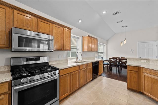 Building Photo - 3205 Hamlett Ln