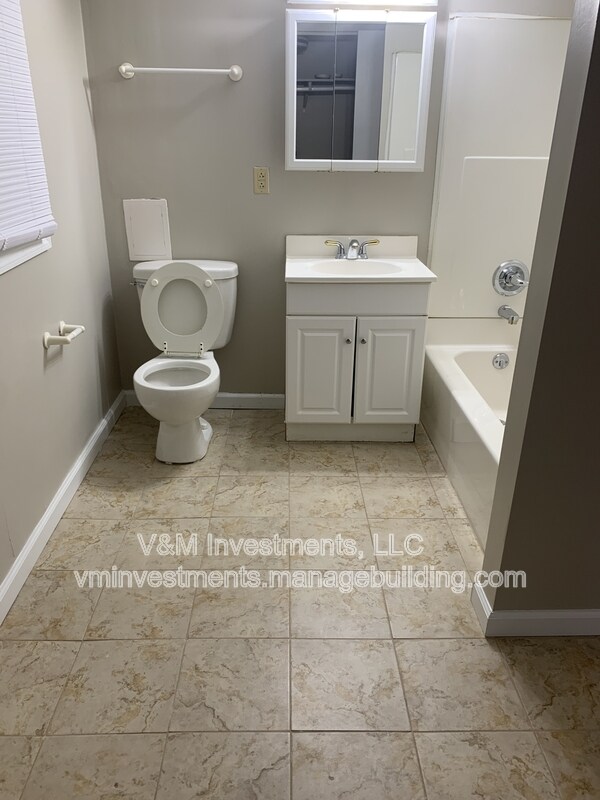 Building Photo - 3837 Wem Dr