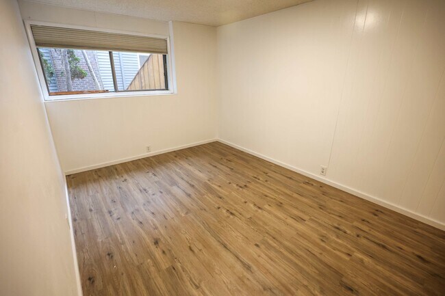 Building Photo - 2785 Malibu Way