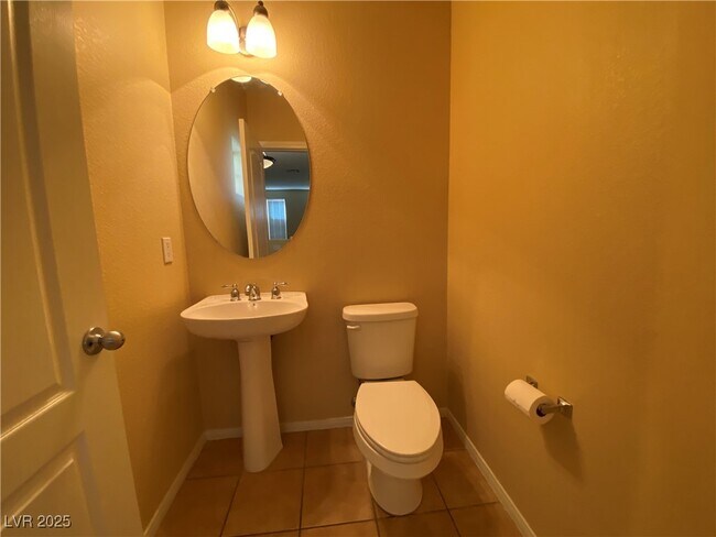 Building Photo - 744 Blue Barrel St