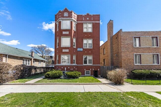 Building Photo - 7953 S Wolcott Ave