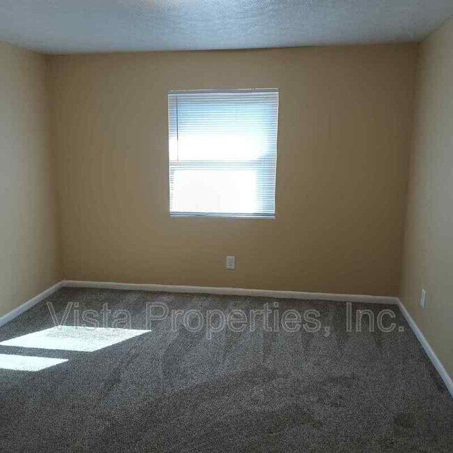 Building Photo - 4119 Glen Hill Manor Dr
