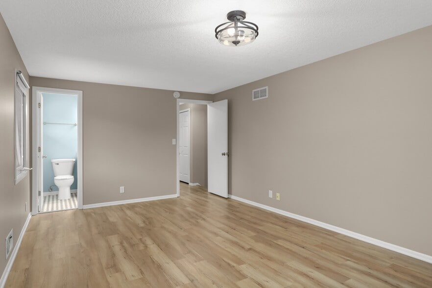 Bedroom - 2808 Aglen St