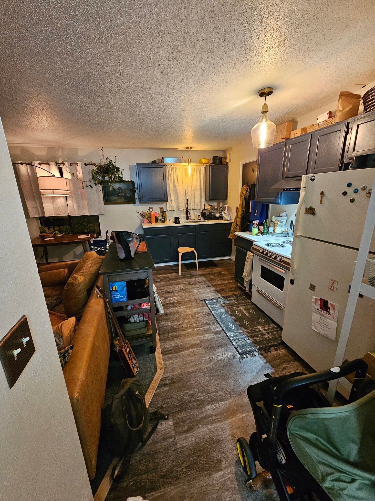 Kitchen - 332 E Main St