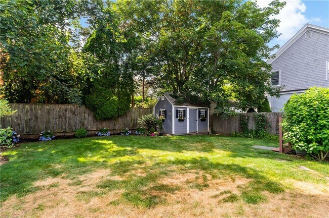 Building Photo - 6 Gladding Ct