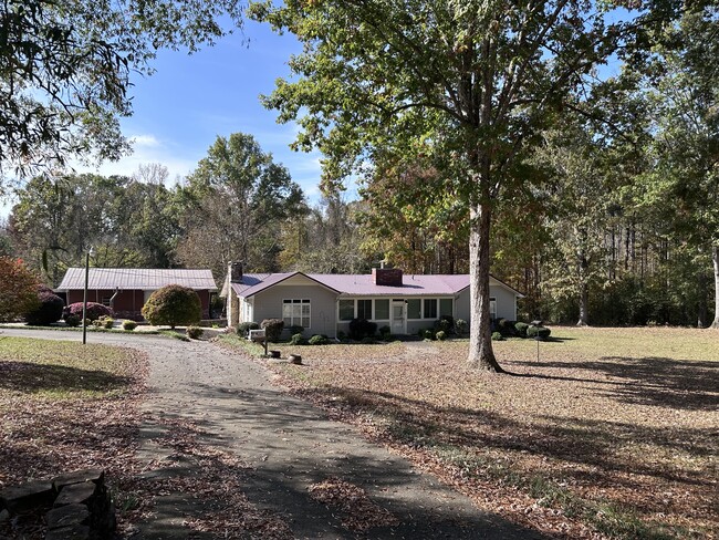 Front of House - 644 Hoot Owl Hollow Rd