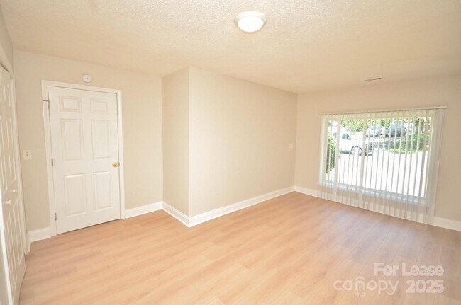 Building Photo - 3710 Burntwood Ct