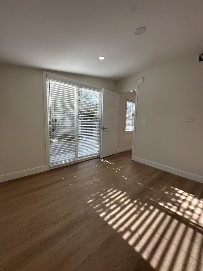 bedroom 2 - 10638 Tinker Ave