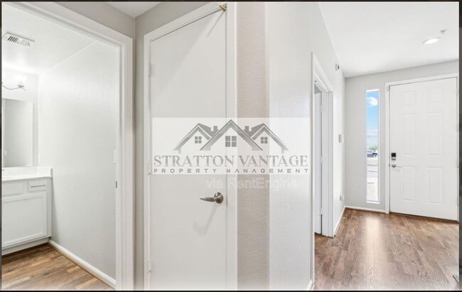 Building Photo - 6745 N 93RD Ave