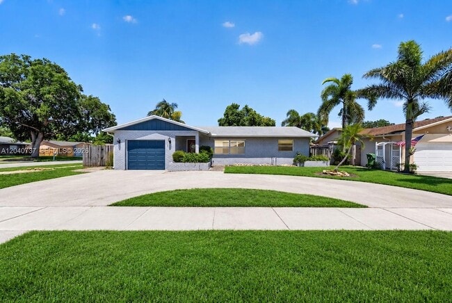 Building Photo - 6848 NW 27th Way