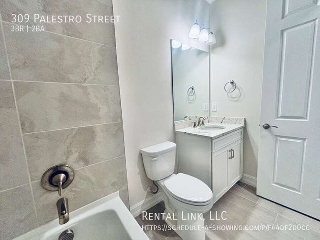 Building Photo - 309 Palestro St