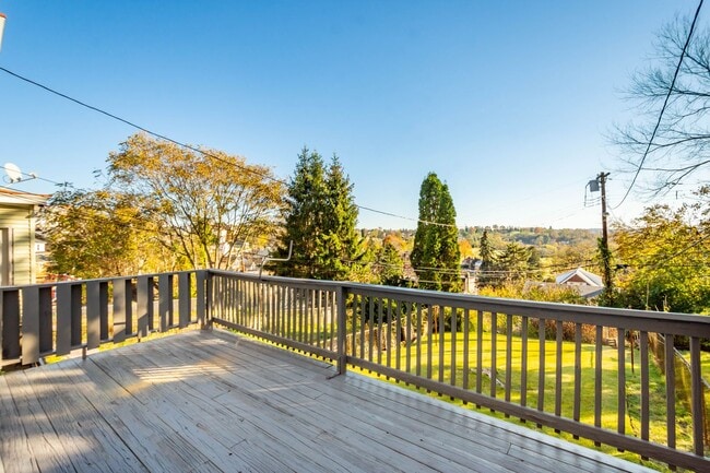 Building Photo - Stunning 3 bedroom home in Bon Air available September 1!