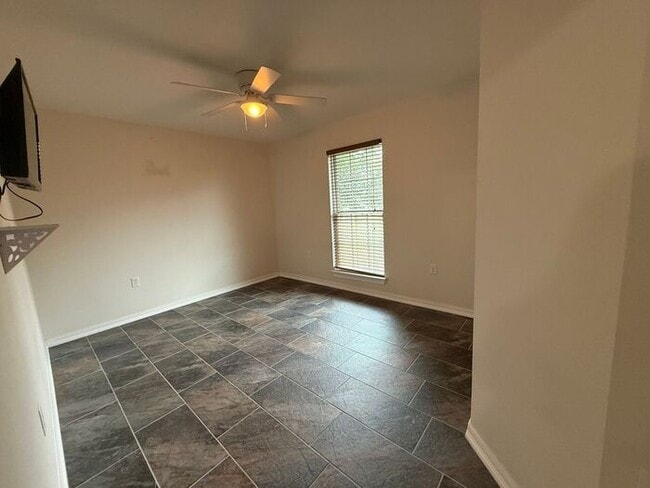 Building Photo - Milton - Tidal Bay - 4 bedroom, 2 bathroom with 2 car garage