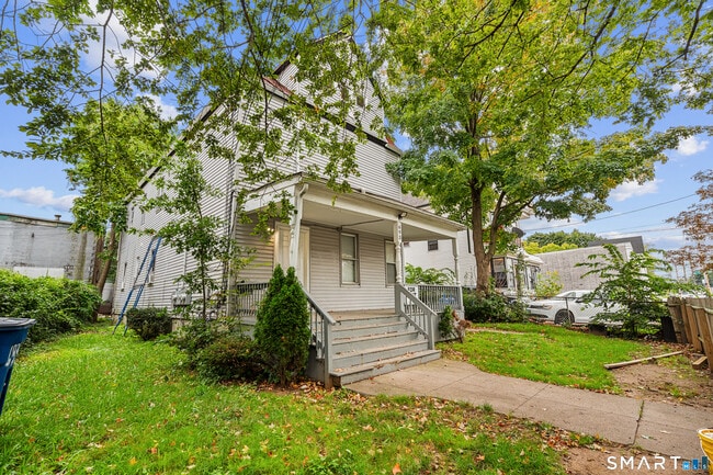 Building Photo - 693 Dixwell Ave