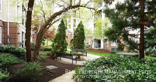 Building Photo - 12957 Centre Park Cir