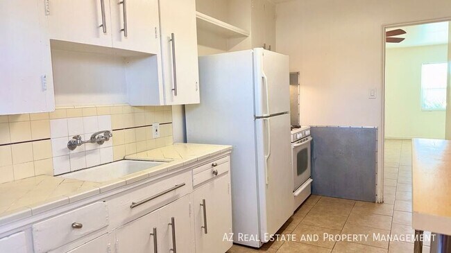 Building Photo - 1505 N 15th Ave