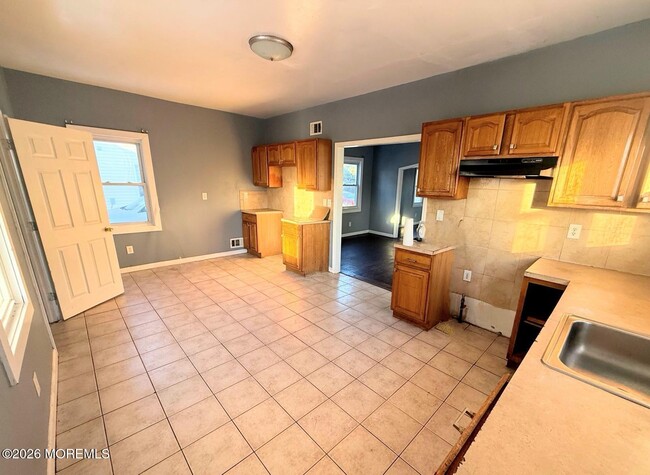 Building Photo - 401 Ridge Ave