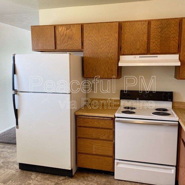 Building Photo - 4693 S Arlington Park Dr