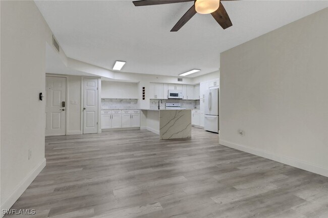 Building Photo - 1220 Wildwood Lakes Blvd