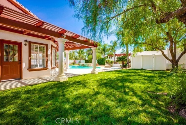 Building Photo - 39555 Ave Bonita