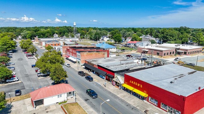 Building Photo - 24207 Chadbourne St