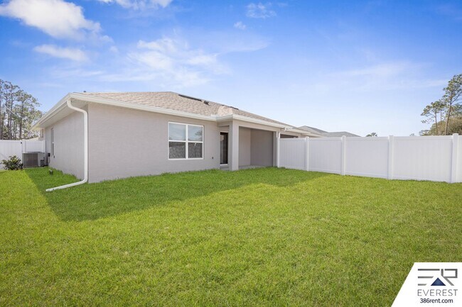 Building Photo - FULLY FENCED, LIKE NEW 3/2/1 TOWNHOUSE ON A CUL DE SAC IN BEAUTIFUL SEMINOLE WOODS