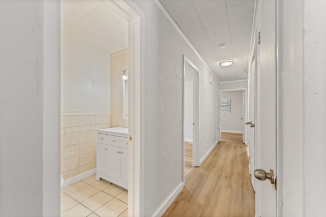 Building Photo - 3502 S Dakota Dr