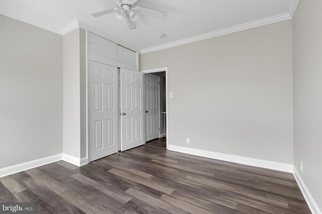 Building Photo - 2637 E Madison St