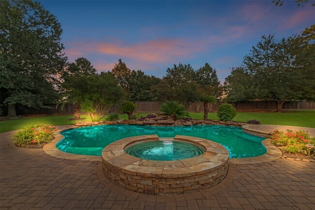 Building Photo - 19309 Whispering Grove E