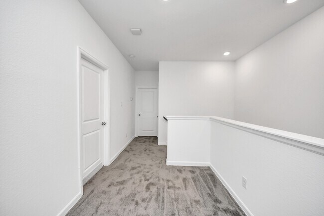 Building Photo - 22658 Sutherland Bend Ln