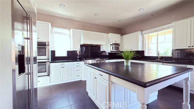 Building Photo - 8658 Edelweiss Dr